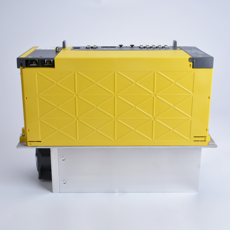 Fanuc drives A06B-6220-H037#H600 M Fanuc αiSP 37-B spindle servo amplifier